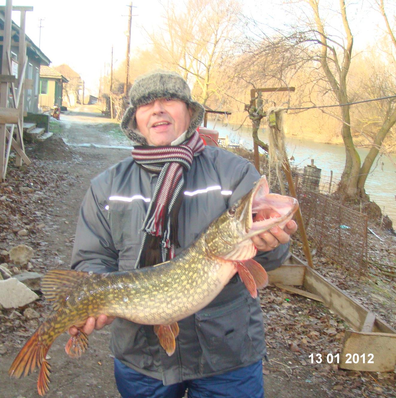 O vizita la niste cumetre...stiuci - dsc00591.JPG